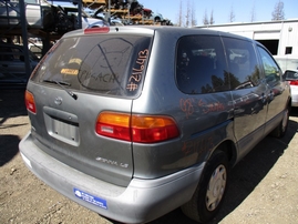 1998 TOYOTA SIENNA LE PEARL GREEN 3.0L AT Z16413